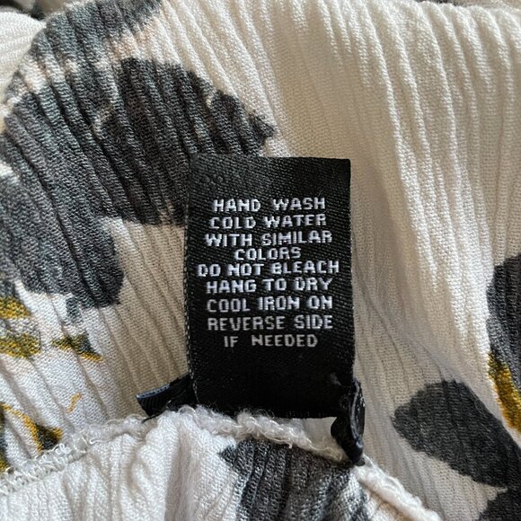 Rue21 Women's White with Floral Pattern Mini Sun Dress, Size L - Picture 5 of 7